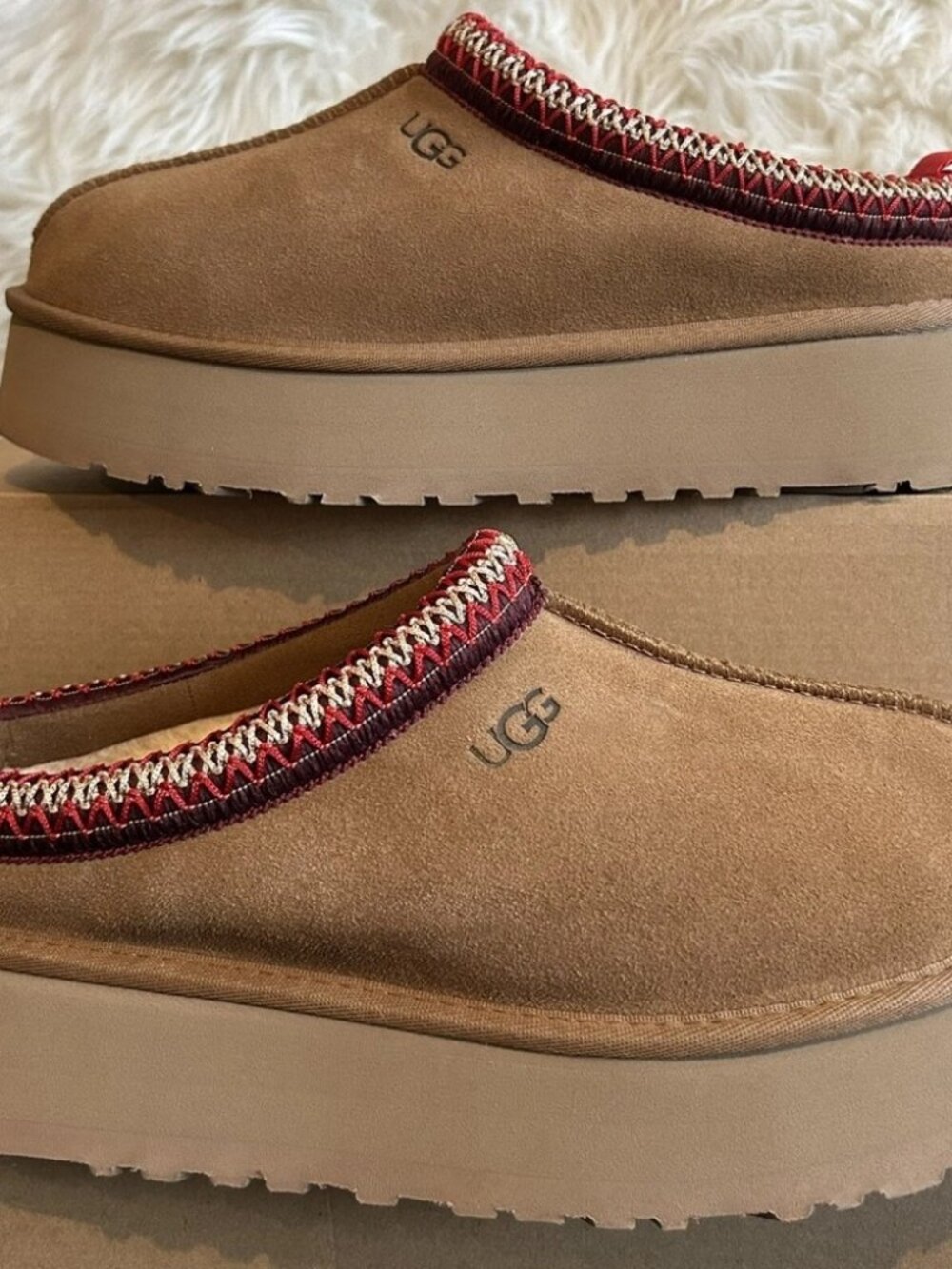 Ugg Tazz Platform Slippers in Chestnut